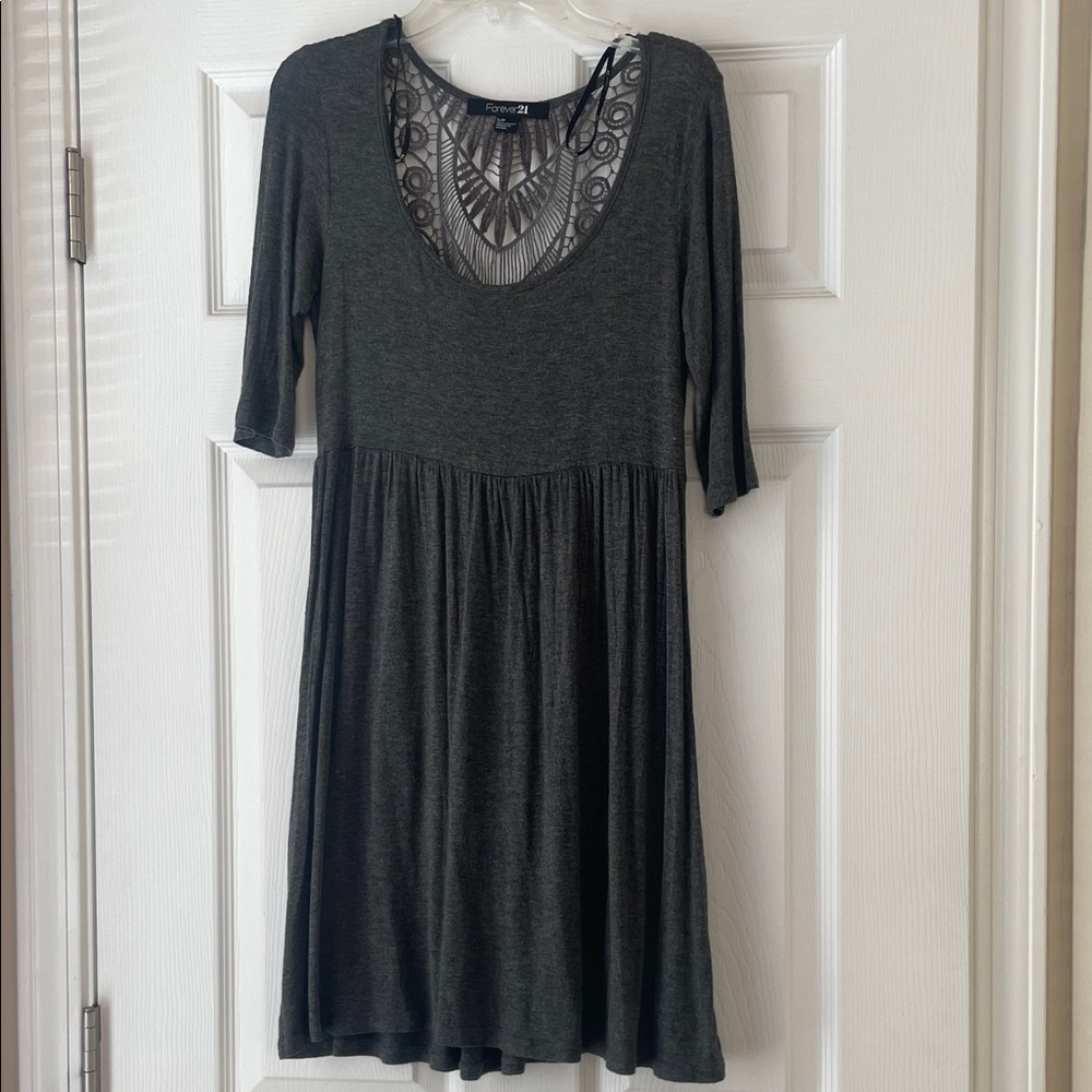 Forever 21 Gray‎ Dress Size Small with Open Lace Back